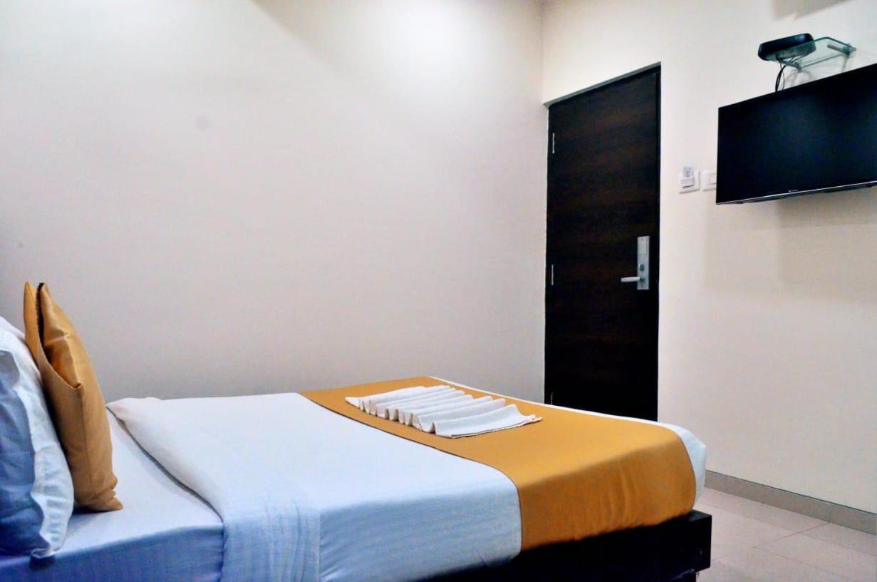 The Best Hotel Mumbai Bombaim Exterior foto