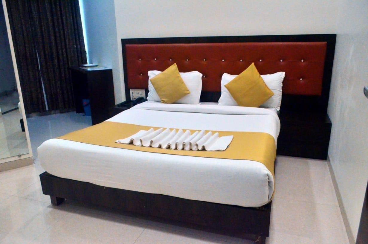 The Best Hotel Mumbai Bombaim Exterior foto